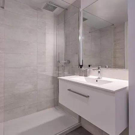 14 Modern Apt With Terrace & Sea View, Gym, Jacuzzi Spa Duquesa, Manilva